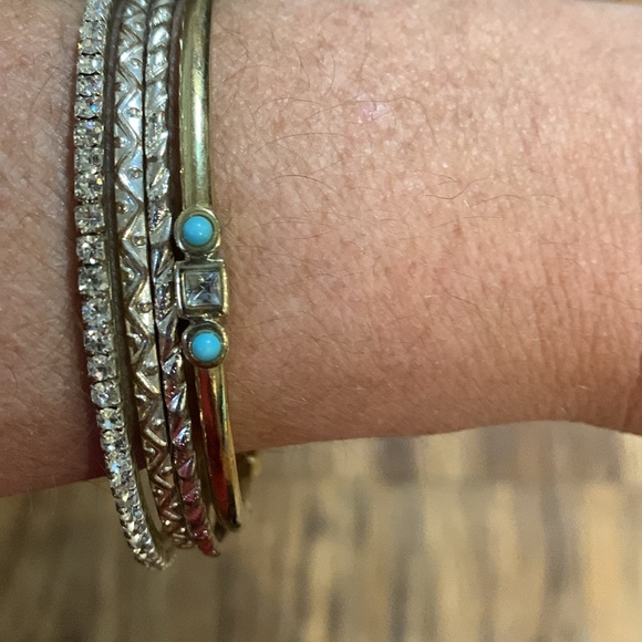 Four bracelets - Picture 2 of 5